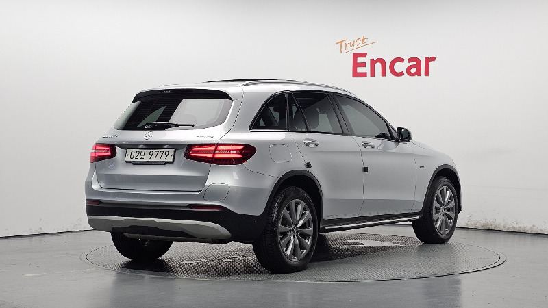 car Mercedes Benz GLC id84191 photo #2