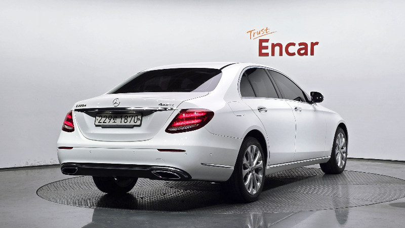 car Mercedes Benz E Class id84283 photo #2