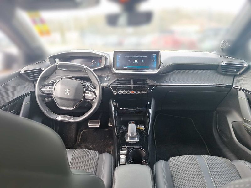 car Peugeot 208 id84332 photo #11