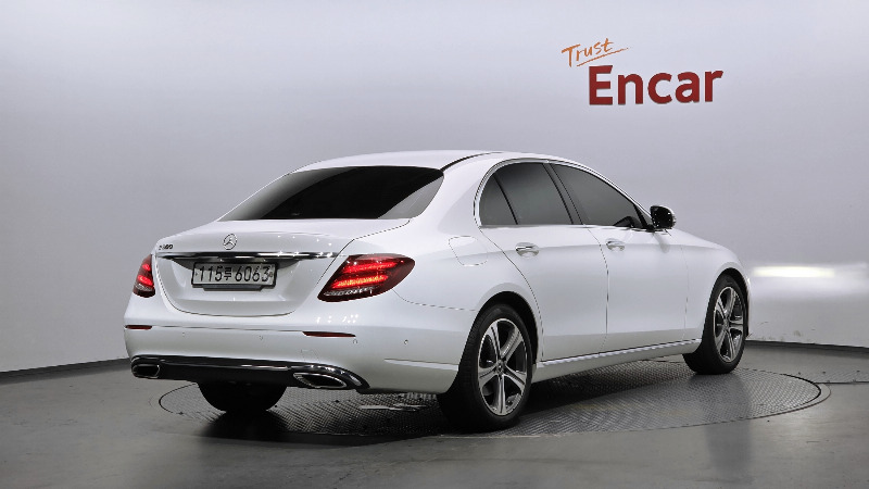 car Mercedes Benz E Class id85014 photo #2