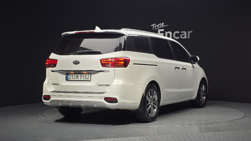 car KIA Carnival id85053 photo #2