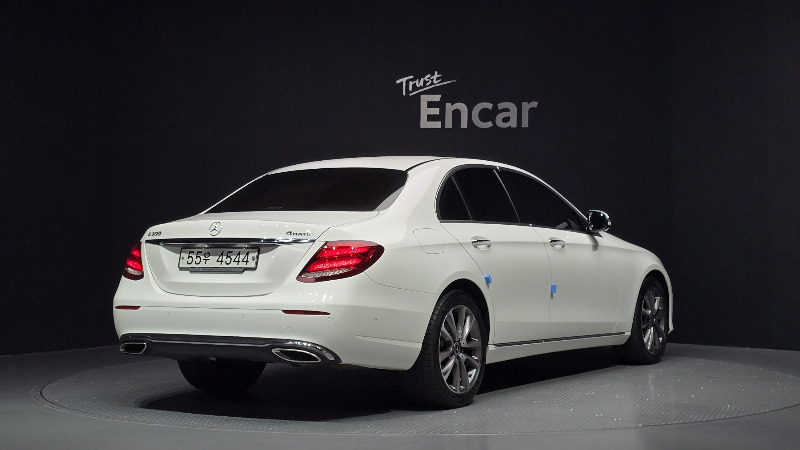 car Mercedes Benz E Class id85085 photo #2