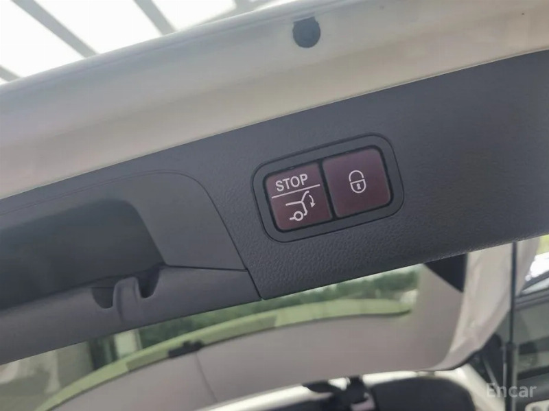 car Mercedes Benz GLC id85103 photo #15