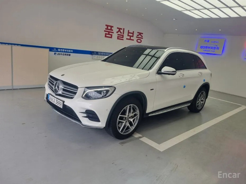 car Mercedes Benz GLC id85103 photo #2