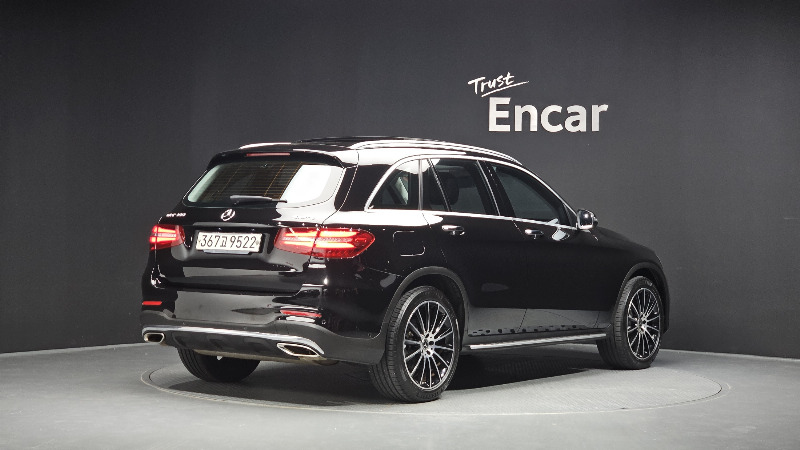 car Mercedes Benz GLC id85104 photo #2