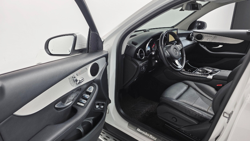 car Mercedes Benz GLC id85105 photo #13
