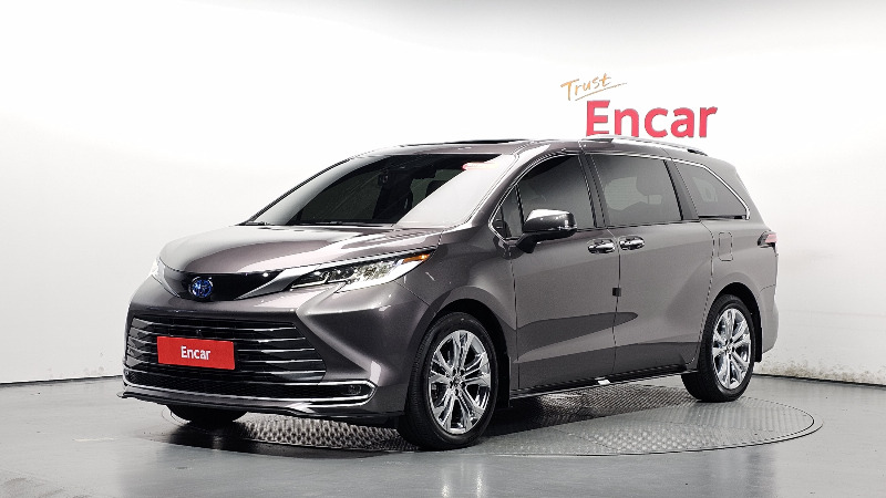 car Toyota Sienna id85146 main photo