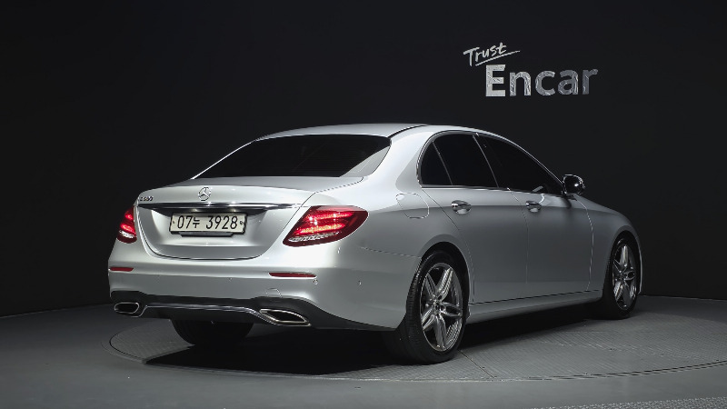 car Mercedes Benz E Class id85172 photo #2