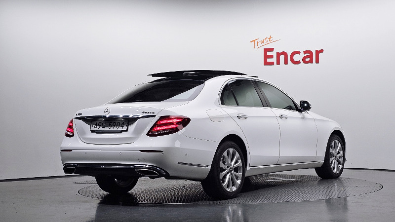car Mercedes Benz E Class id85176 photo #2
