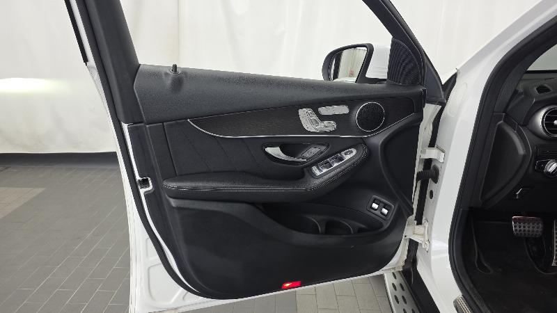 car Mercedes Benz GLC id85228 photo #24