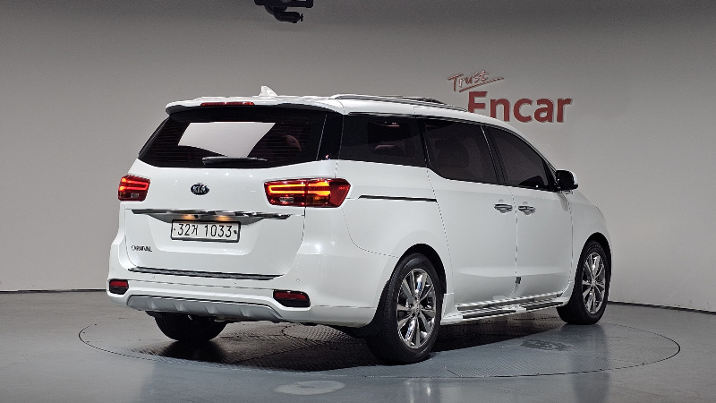 car KIA Carnival id85256 photo #2