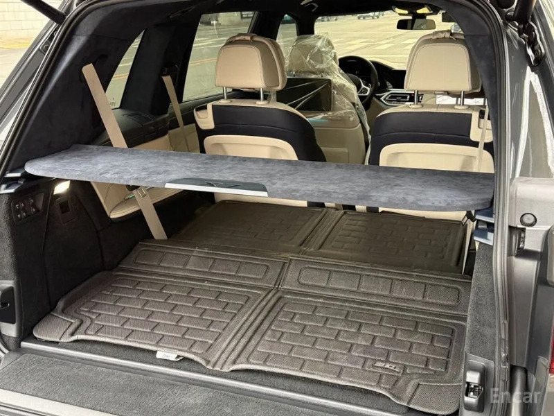 car BMW X7 id85264 photo #7