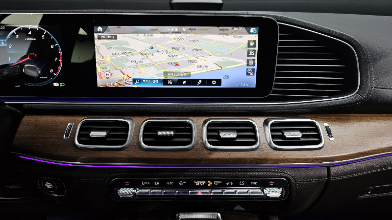 car Mercedes Benz GLE id85270 photo #14