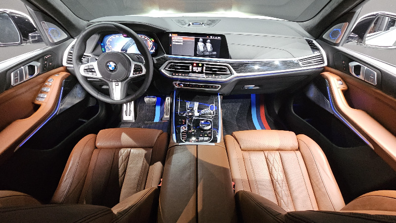 car BMW X7 id85346 photo #7
