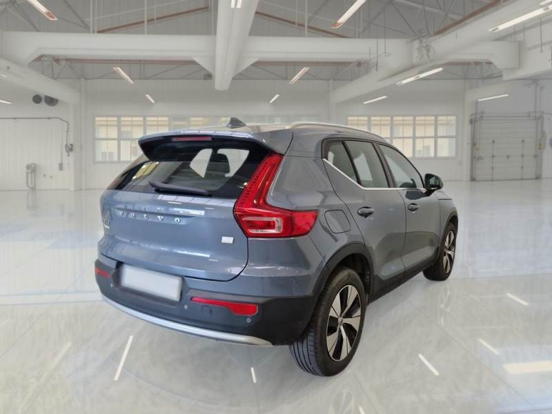 car Volvo XC40 id85437 photo #2