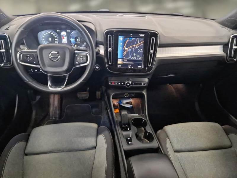 car Volvo XC40 id85437 photo #7