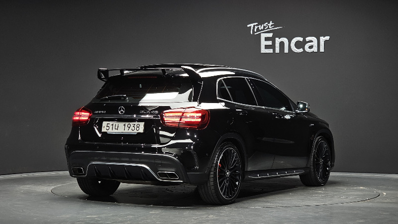 car Mercedes Benz GLA id85442 photo #2