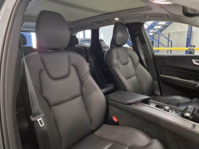 car Volvo XC60 id85449 photo #16
