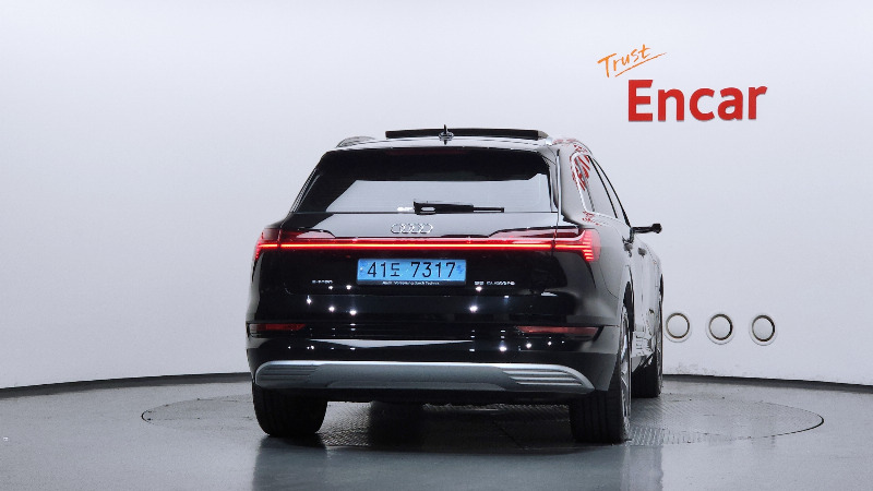 car Audi e-tron id85484 photo #4