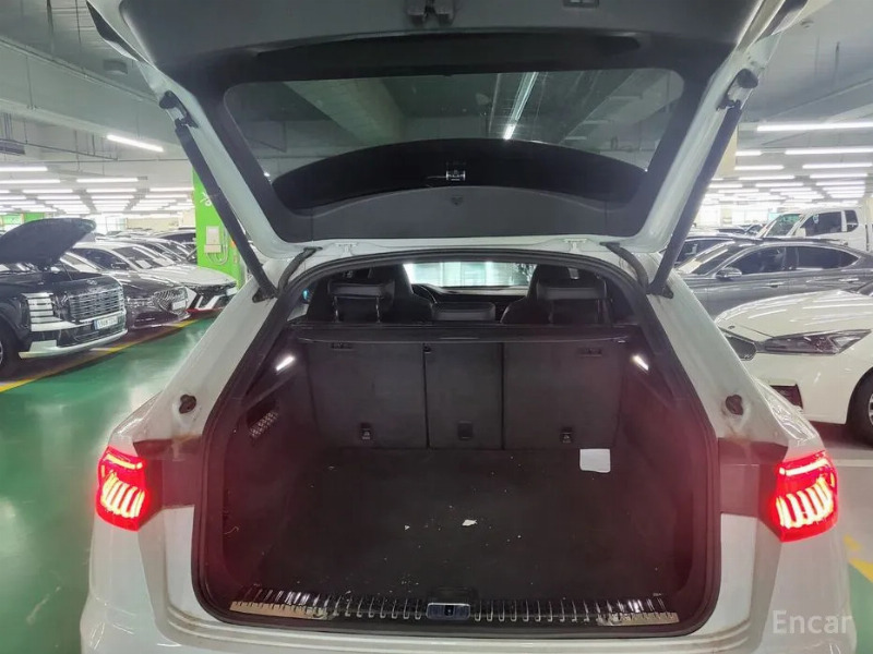 car Audi Q8 id85486 photo #17