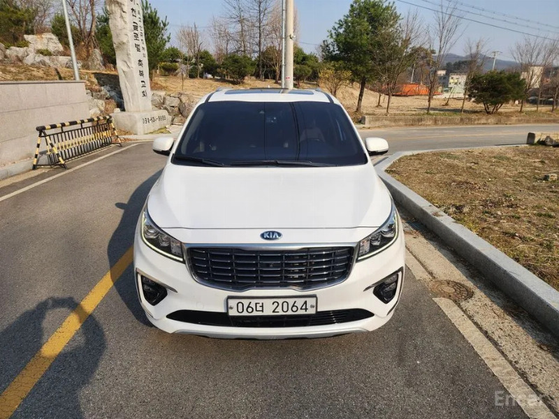 car KIA Carnival id85500 photo #2