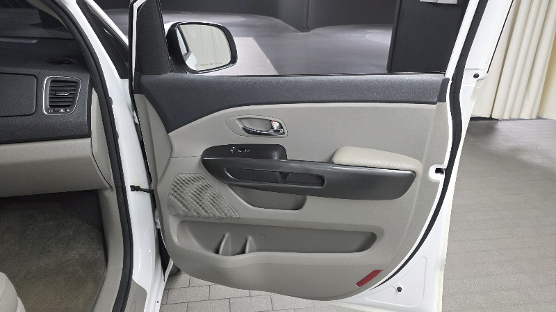 car KIA Carnival id85501 photo #25