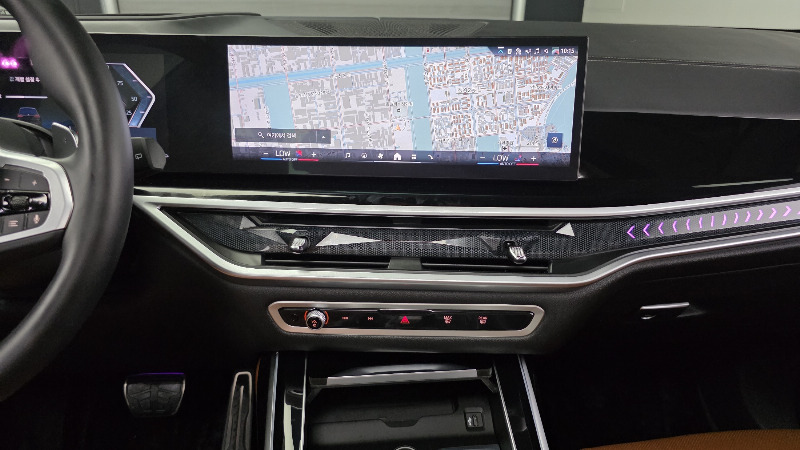 car BMW X7 id85514 photo #17