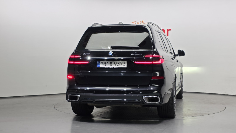 car BMW X7 id85514 photo #4