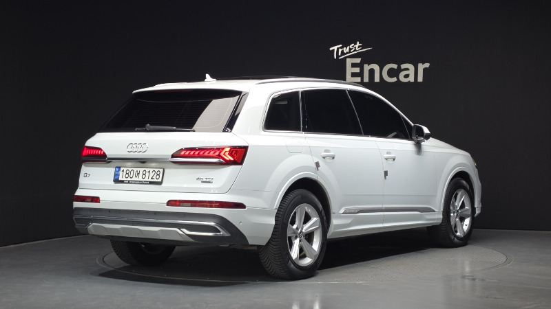 car Audi Q7 id85534 photo #2