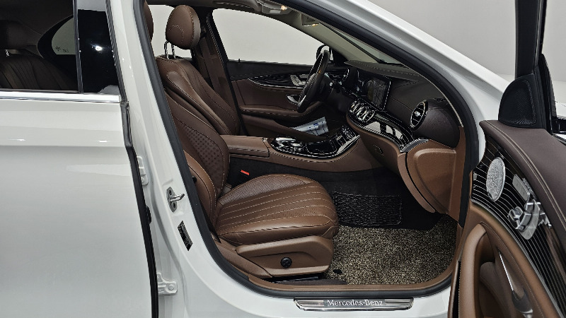 car Mercedes Benz E Class id85553 photo #26
