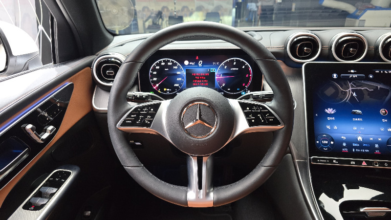 car Mercedes Benz GLC id85571 photo #13