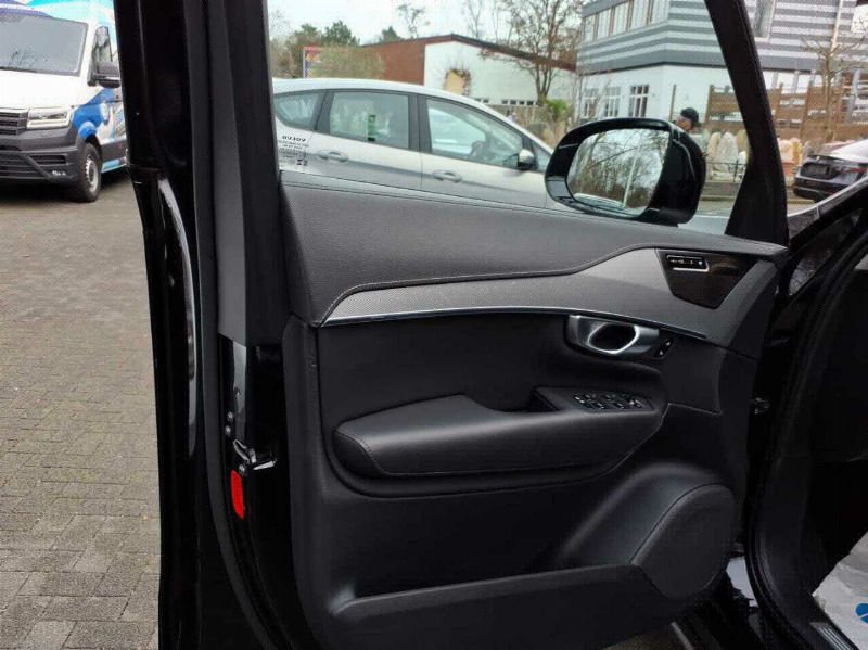 car Volvo XC90 id85580 photo #17