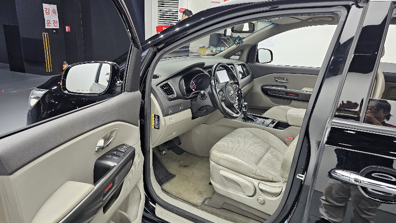 car KIA Carnival id85625 photo #10