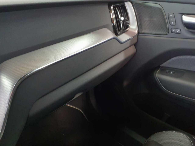 car Volvo XC60 id85634 photo #19