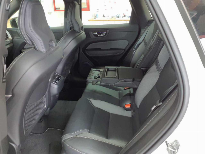 car Volvo XC60 id85634 photo #4