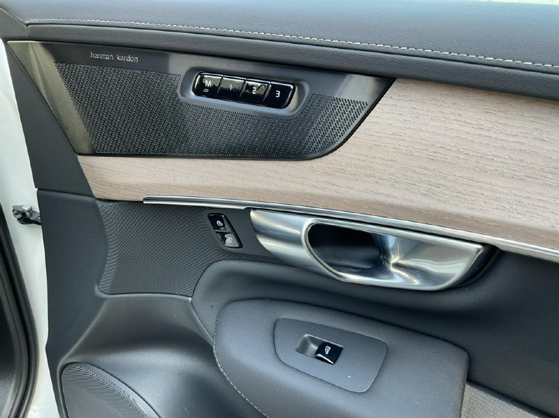 car Volvo XC90 id85751 photo #18