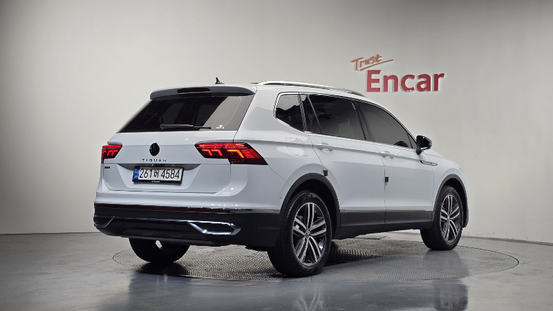 car Volkswagen Tiguan id86610 photo #2