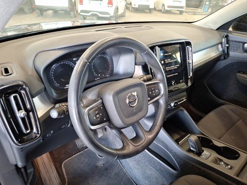 car Volvo XC40 id86877 photo #7