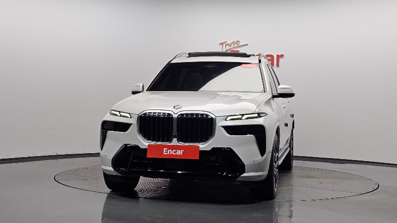 car BMW X7 id87376 photo #3