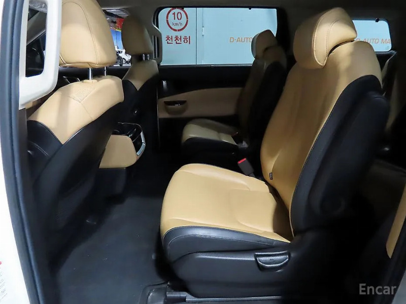 car KIA Carnival id87436 photo #7