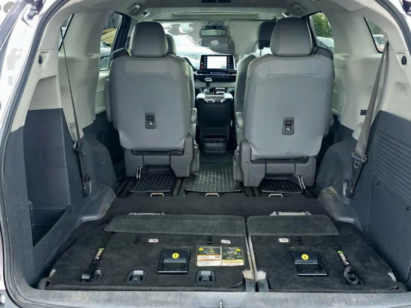 car Toyota Sienna id87514 photo #9