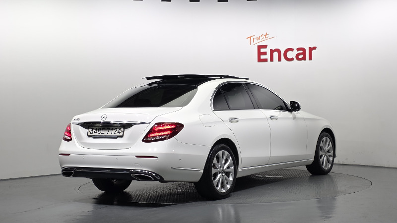 car Mercedes Benz E Class id87554 photo #2