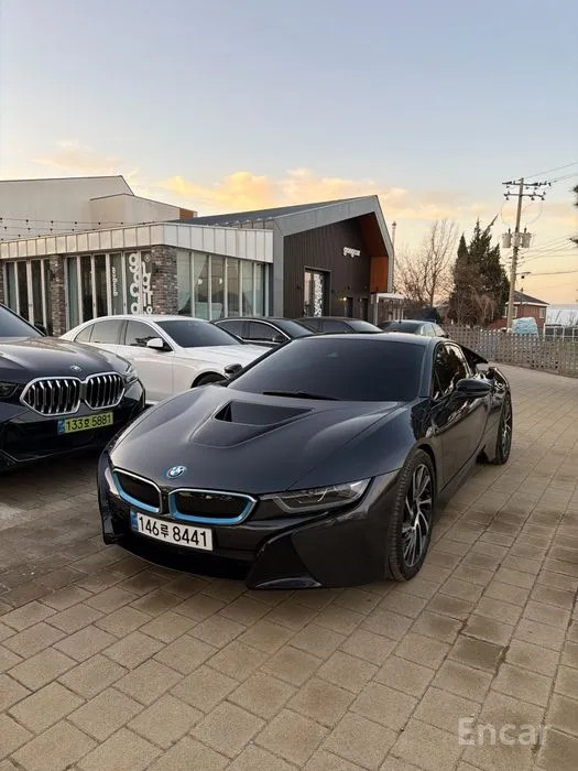 car BMW i8 id87603 photo #2