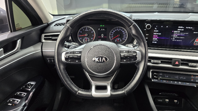 car KIA K5 id87607 photo #14