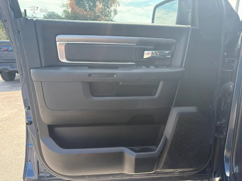 car RAM 1500 id87631 photo #7