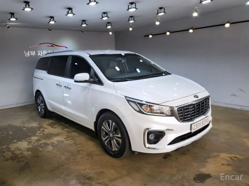 car KIA Carnival id87657 photo #2