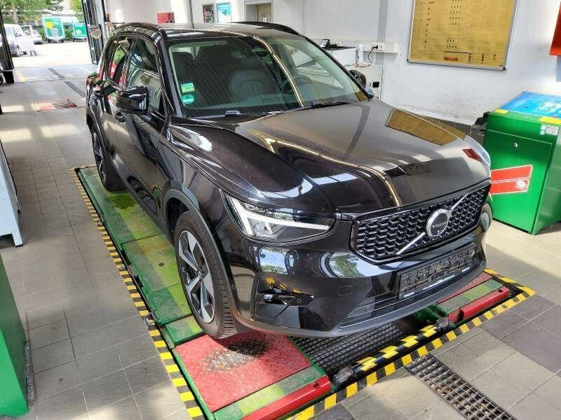 car Volvo XC40 id88621 main photo