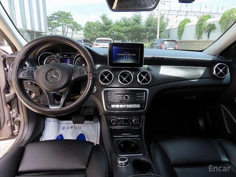 car Mercedes Benz GLA id88655 photo #6