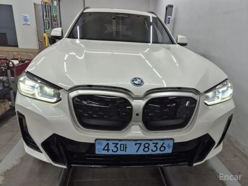 car BMW iX3 id88884 main photo