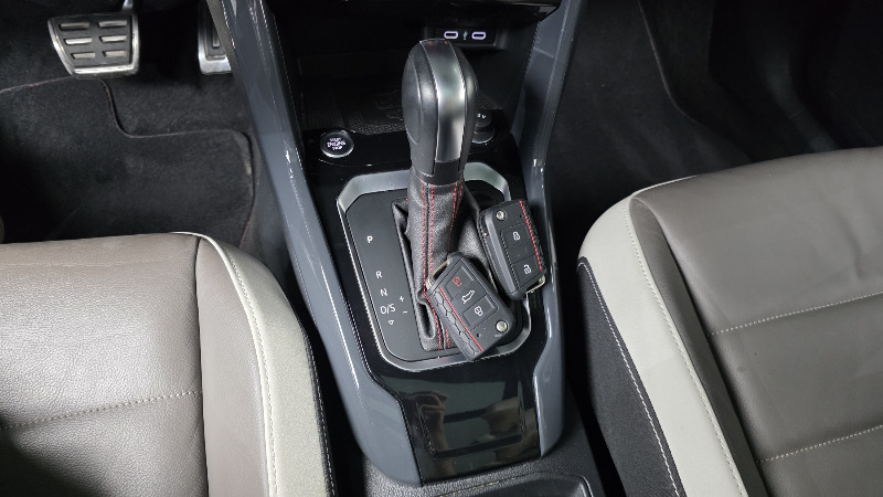 car Volkswagen T-Roc id88980 photo #9